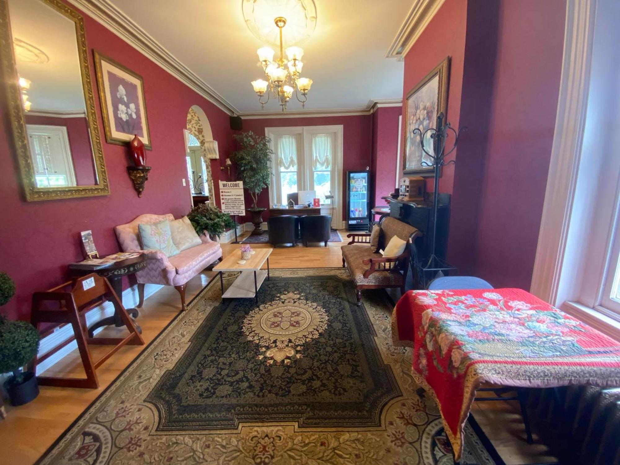 Greystone Manor Bed & Breakfast Bird-in-Hand Eksteriør bilde