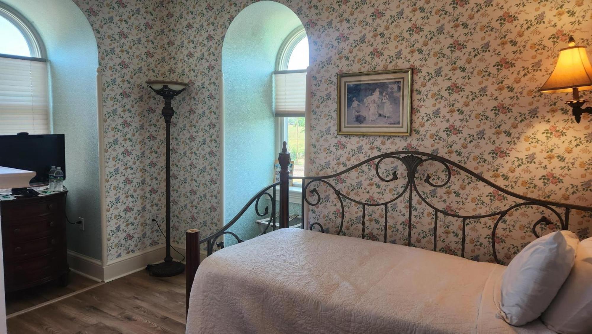Greystone Manor Bed & Breakfast Bird-in-Hand Eksteriør bilde