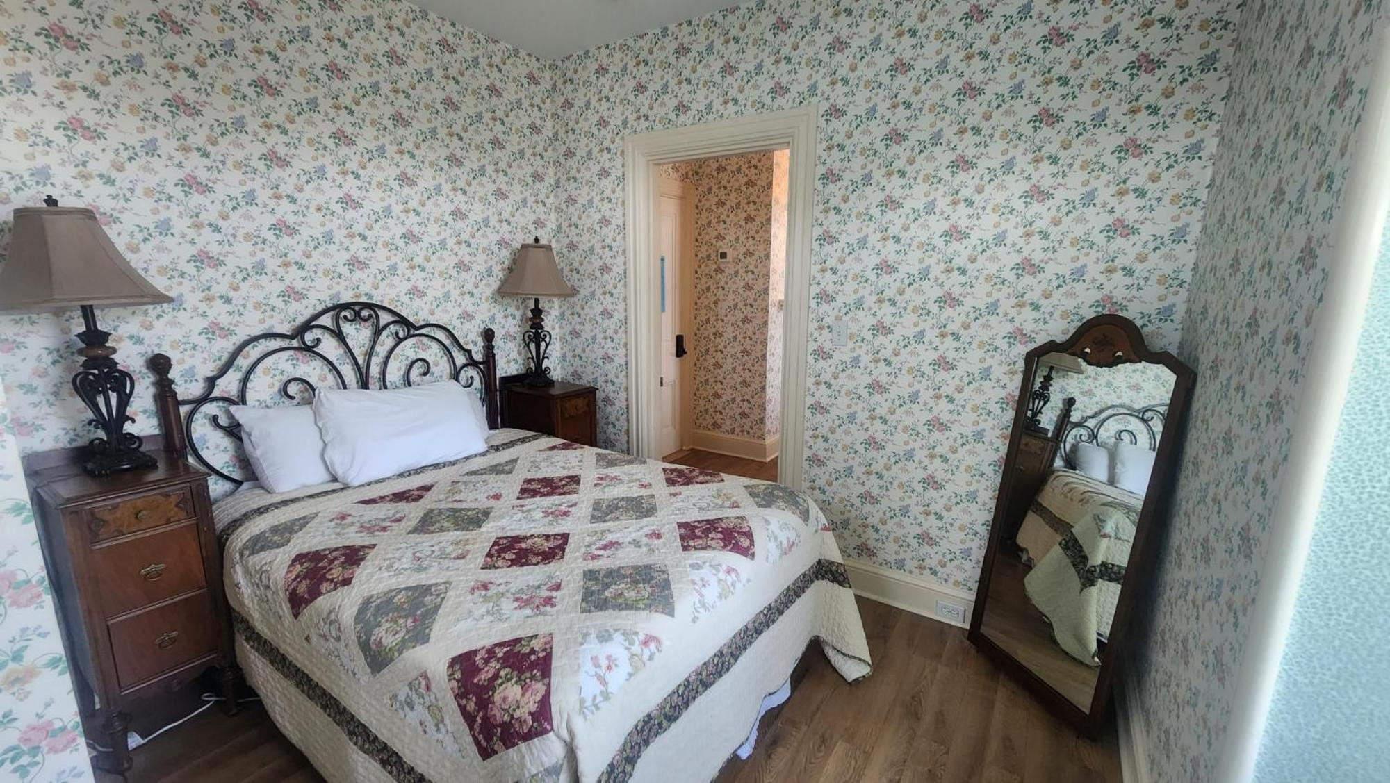 Greystone Manor Bed & Breakfast Bird-in-Hand Eksteriør bilde
